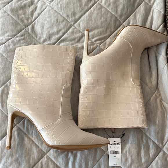 Express Shoes - Express Croc-Embossed Heeled Boots in Cream